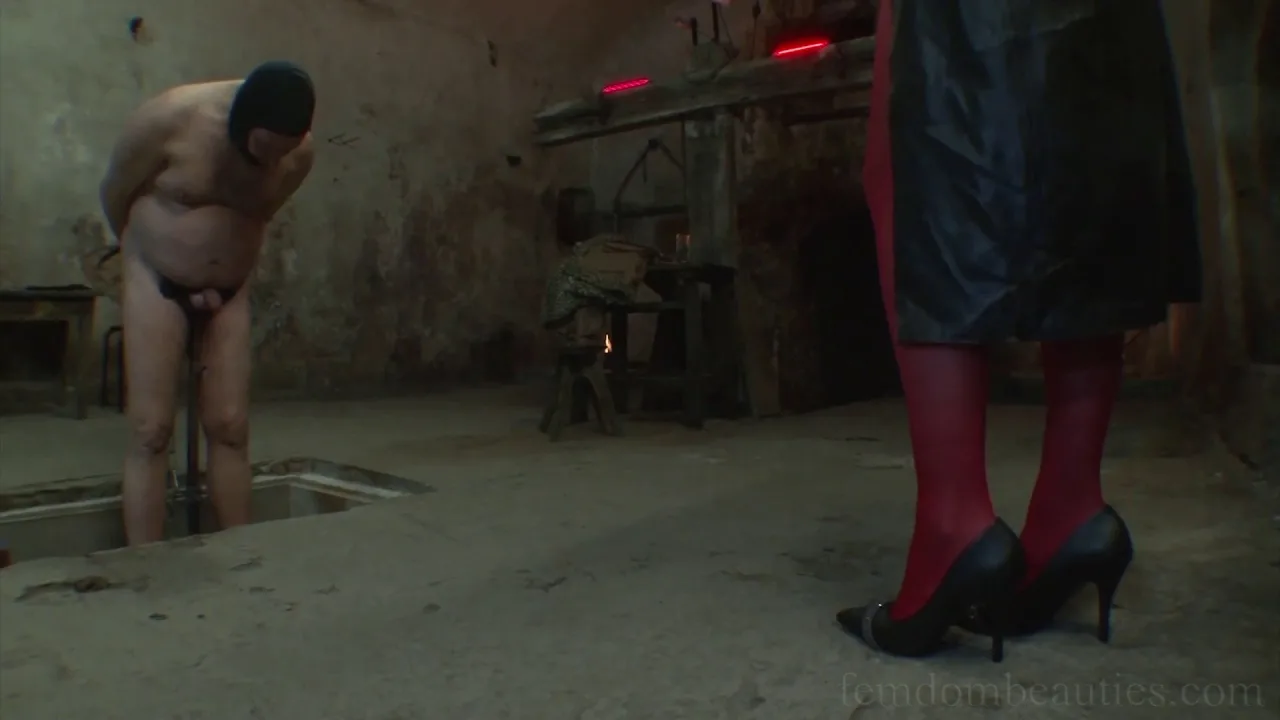 FemdomBeauties – Syonera Von Styx – Cock And Ball Pain – German Femdom