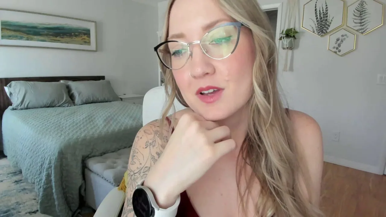 BelaTalbotxx – Blonde with Glasses Teases CEI