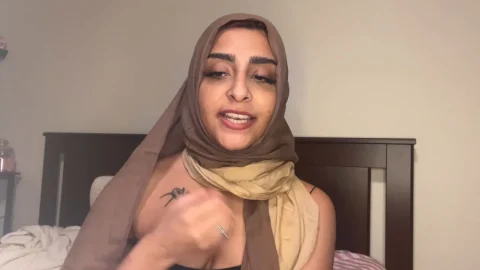 Hijabi – CEI Shot Glass Teasing & Blowjob
