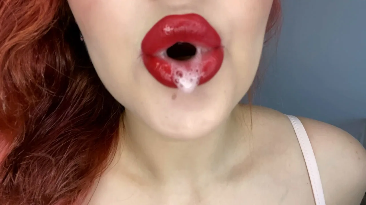 Pandora Princess – Soaking Wet Red Lips Spitfetish Blowjob