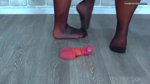 Under Amber – Swallow Cum From Sweaty Tights Toes – Dick Cam 223