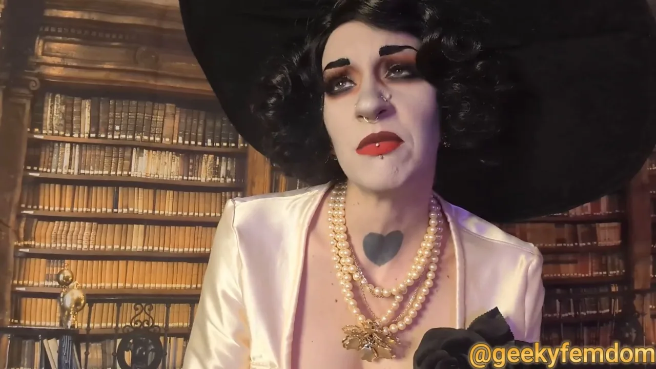 The Kinky Geek – Lady Dimitrescu Has A Snack