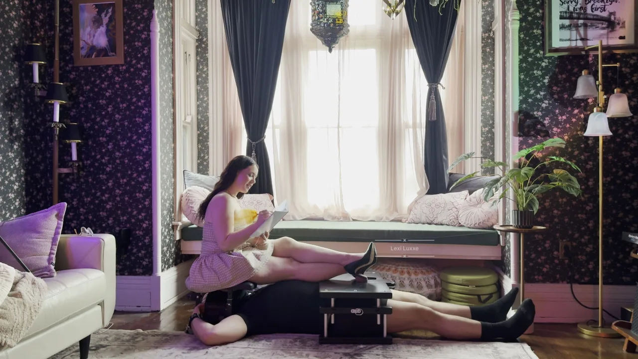 Lexi Luxxe – Dear Domme Diary Tease