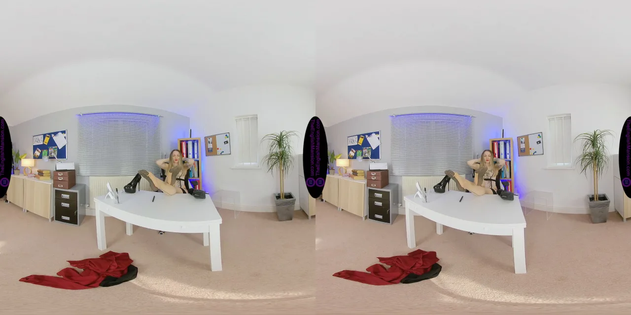The English Mansion – Fetish Nikki Office Boner VR