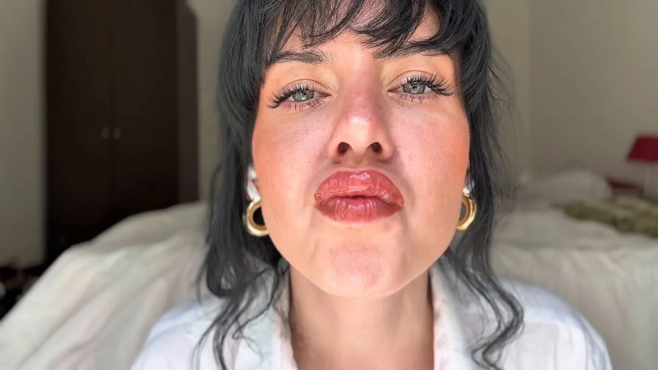 Scarlett Cummings – Lipstick Fetish Szene