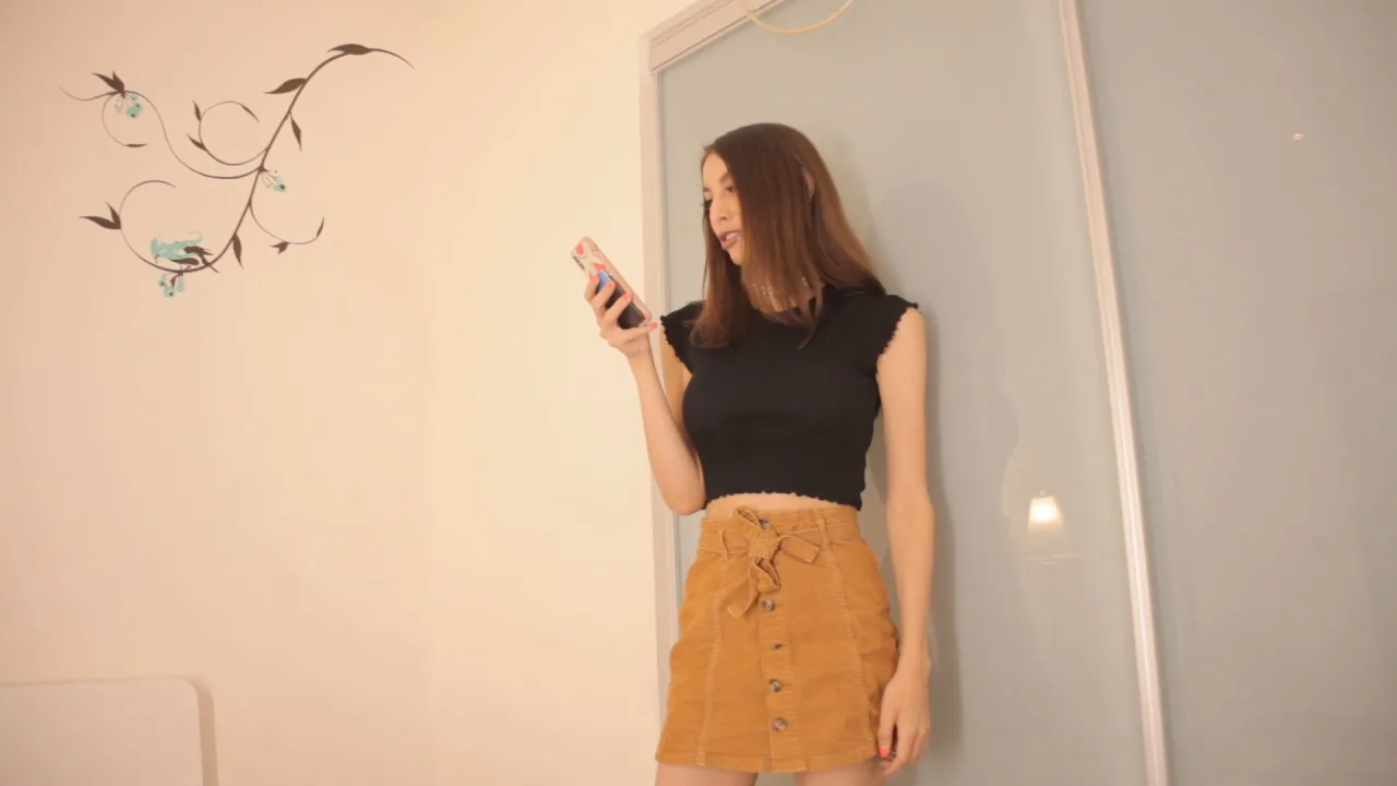 ChloeNight – Custom Cock Rating 12